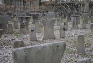 tischstuhlfriedhof